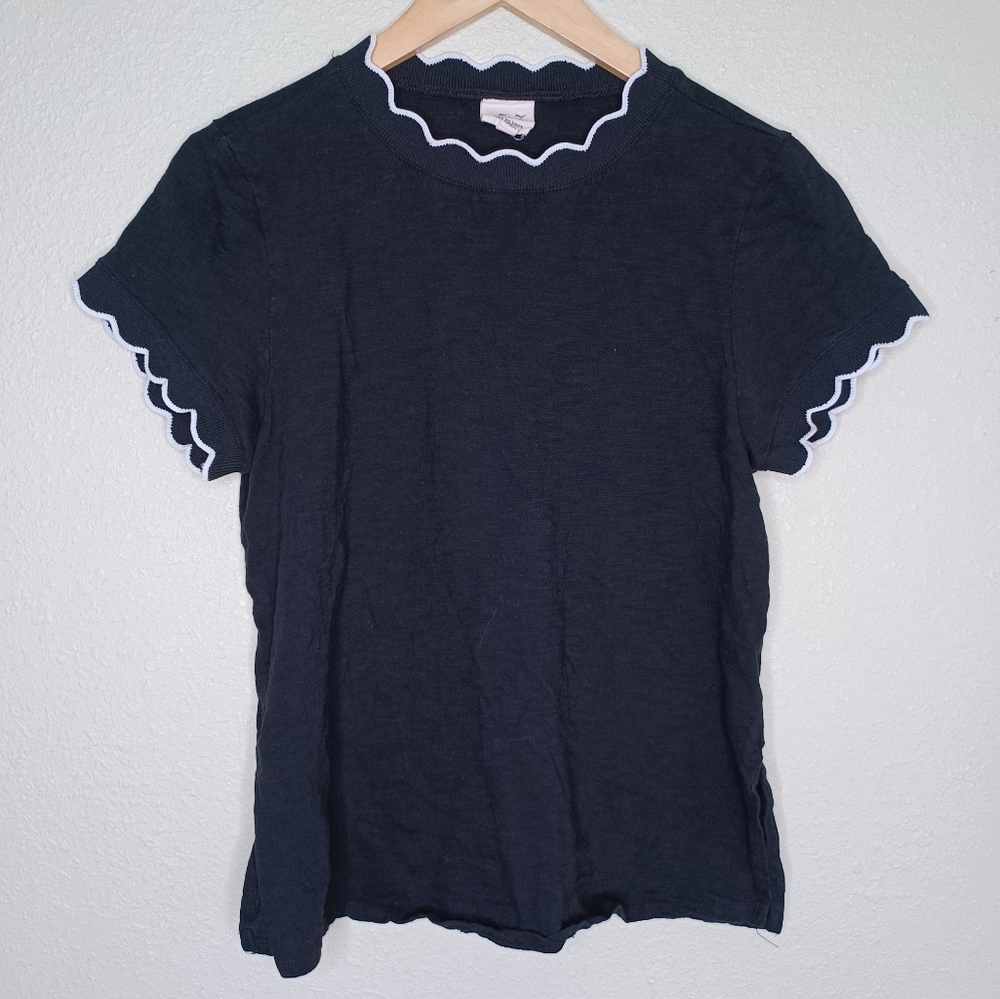 CINQ A SEPT Scalloped Edge Eve Top L